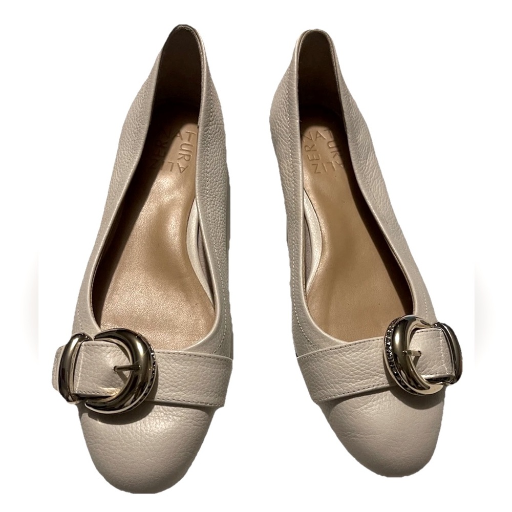 Naturalizer Trina Pearl Beige Poly Leather Buckle Embellished Loafer Sz 6.5